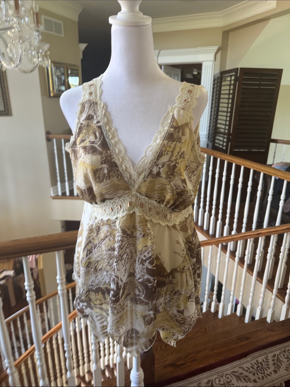 Lace-Trim V-Neck Chemise in Beige and Brown Scenic Print